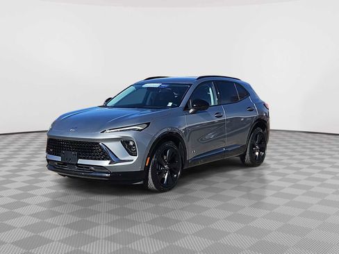 Certified 2024 Buick Envision Sport Touring image 4