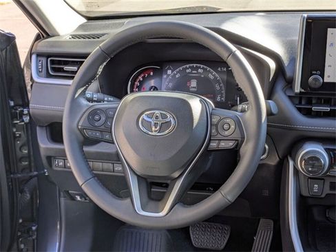 Used 2023 Toyota RAV4 XLE Premium image 20