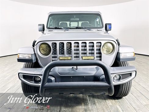 Used 2020 Jeep Gladiator Sport w/ Quick Order Package 24S image 2