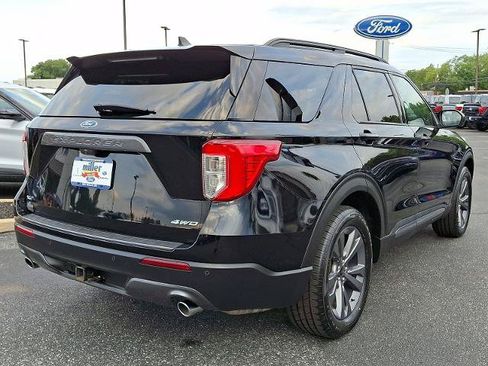 Certified 2023 Ford Explorer XLT w/ Equipment Group 202A AWD/4WD image 6