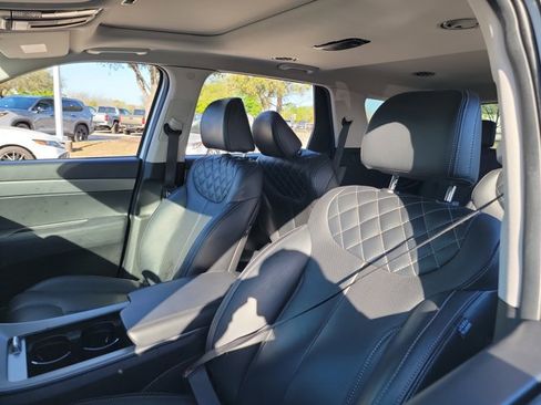 Used 2022 Hyundai Palisade SEL image 13