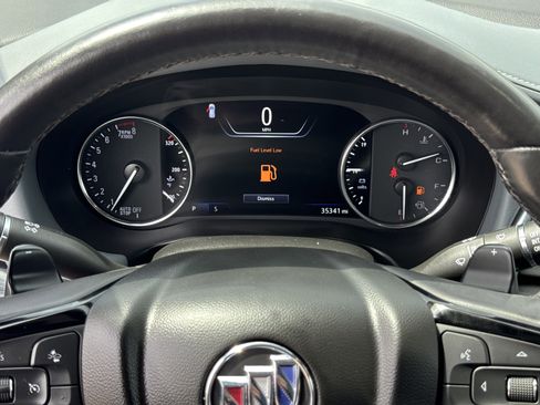 Used 2024 Buick Enclave Premium image 18