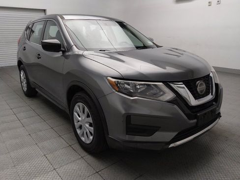 Used 2018 Nissan Rogue S FWD image 13