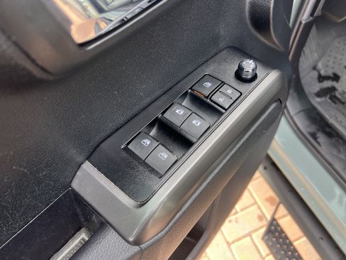 Used 2023 Toyota Tacoma TRD Off-Road w/ Technology Package image 15