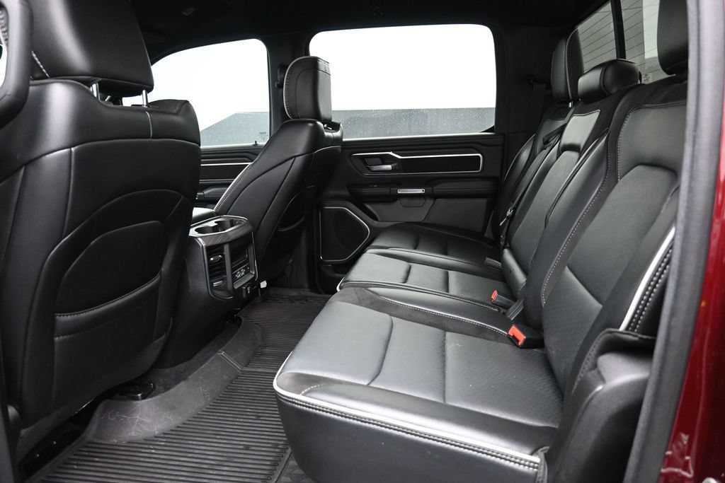 Used 2025 RAM 1500 Laramie w/ Sport Appearance Package AWD/4WD image 18