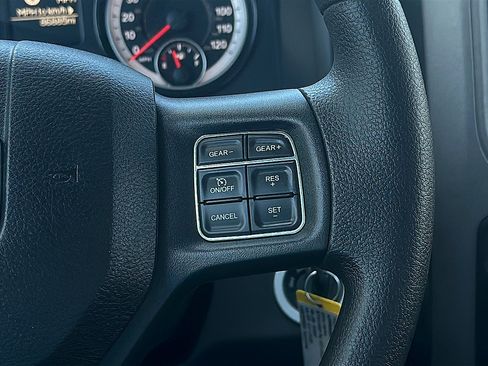 Used 2019 RAM 1500 Express AWD/4WD image 12