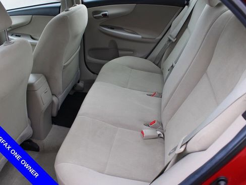 Used 2013 Toyota Corolla LE image 23