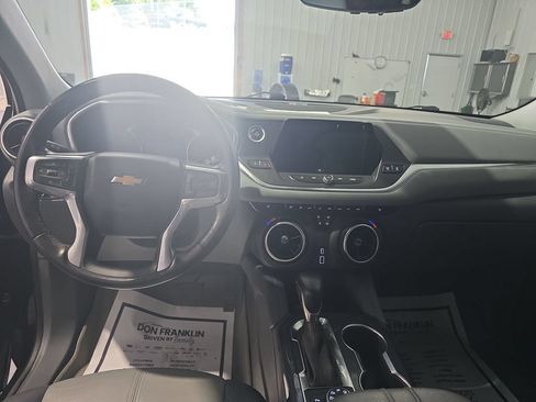 Used 2021 Chevrolet Blazer LT w/ Sound & Technology Package AWD/4WD image 15