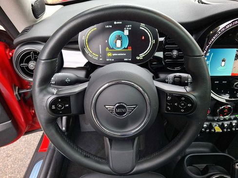 Certified 2024 MINI Cooper SE image 19