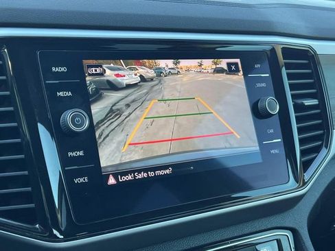 Used 2022 Volkswagen Atlas SE image 19