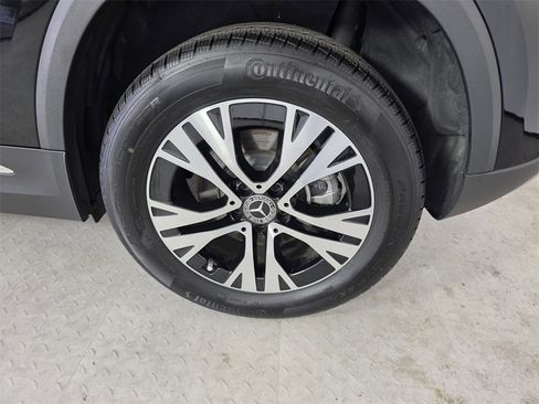 Certified 2025 Mercedes-Benz GLA 250 image 16