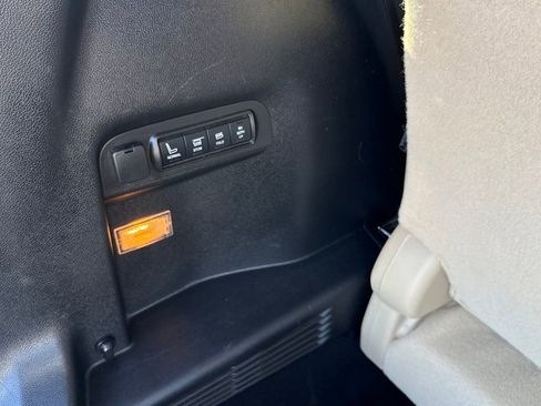 Used 2017 Ford Explorer Limited w/ Equipment Group 301A image 47