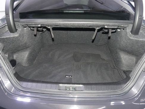 Used 2021 Nissan Maxima Platinum w/ 40th Anniversary Package FWD image 9
