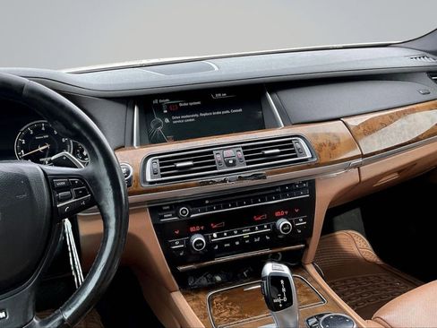 Used 2014 BMW 740Li image 6