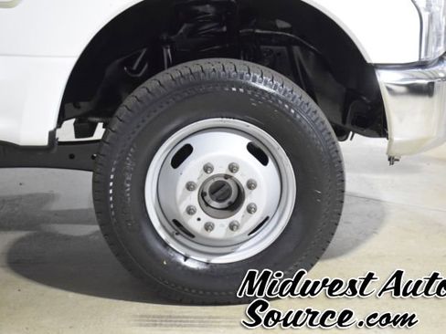 Used 2021 Ford F350 XL w/ Power Equipment Group image 10