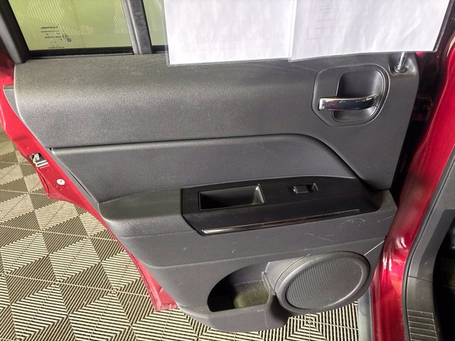 Used 2011 Jeep Patriot Latitude AWD/4WD image 18