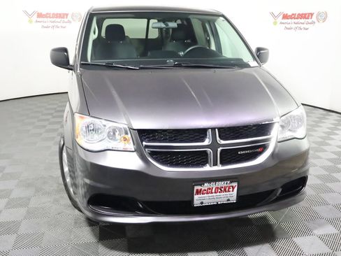 Used 2018 Dodge Grand Caravan SE FWD image 16