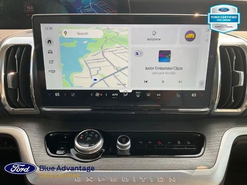 Certified 2025 Ford Expedition Max Platinum w/ Driver's Package AWD/4WD image 12
