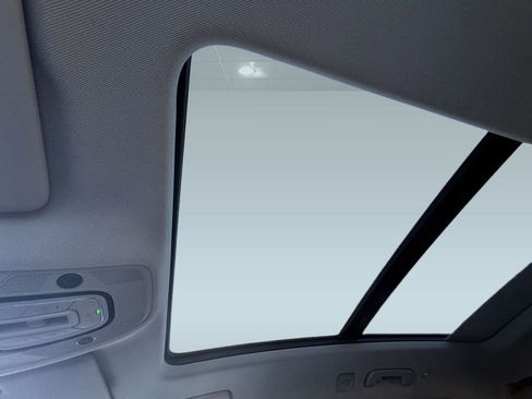 Used 2021 Audi Q5 Premium w/ Convenience Package image 13