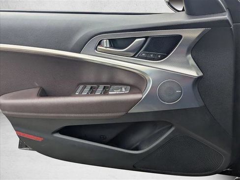 Used 2022 Genesis G70 2.0T w/ Prestige Package image 9