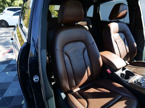 Used 2017 Audi Q5 3.0T Premium Plus w/ Technology Package image 38