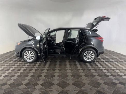 Used 2021 Nissan Rogue Sport SV AWD/4WD image 9