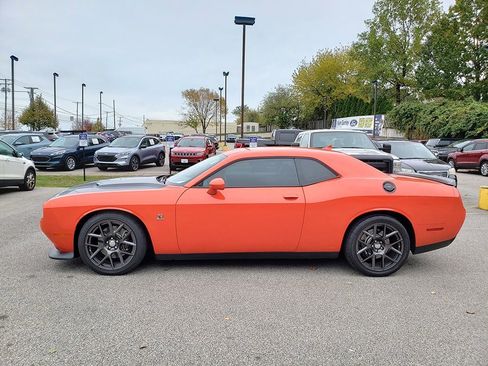 Used 2016 Dodge Challenger R/T Scat Pack w/ Leather Interior Group image 8