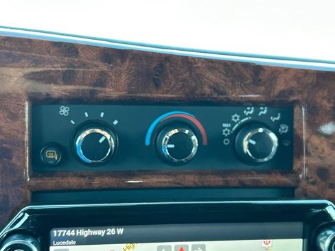 Used 2022 Chevrolet Express 2500 Extended w/ Enhanced Convenience Package RWD image 23