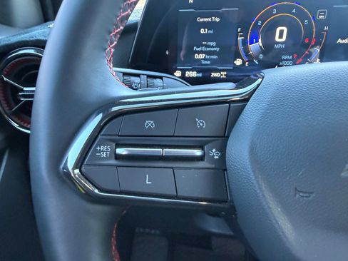 Used 2025 Chevrolet Equinox RS w/ Convenience Package III AWD/4WD image 18