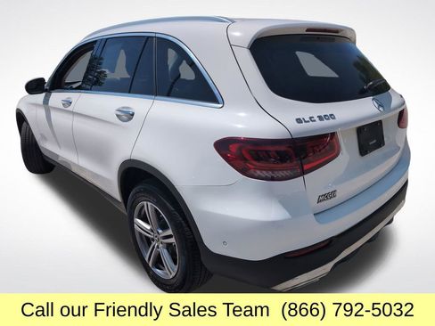 Used 2021 Mercedes-Benz GLC 300 4MATIC image 3