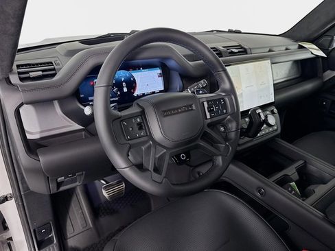 New 2026 Land Rover Defender 110 OCTA AWD/4WD image 9