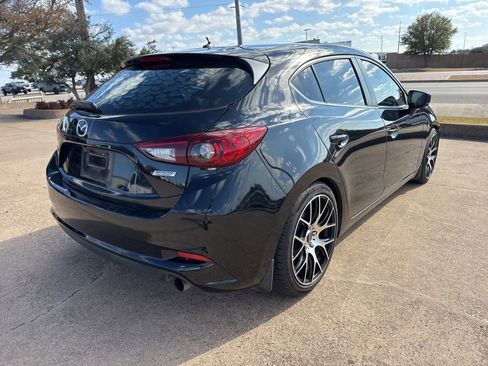 Used 2017 MAZDA MAZDA3 Touring image 7