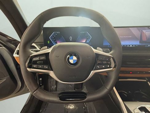 Used 2025 BMW 330i xDrive Sedan AWD/4WD image 12