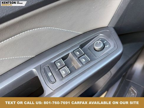 Used 2022 Volkswagen Atlas Cross Sport SE image 22