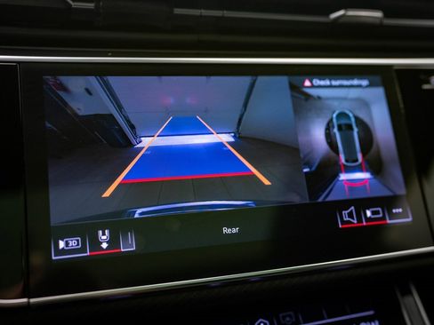 Certified 2024 Audi SQ8 Premium Plus image 31