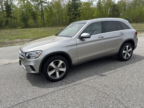 Used 2020 Mercedes-Benz GLC 300 4MATIC image 1