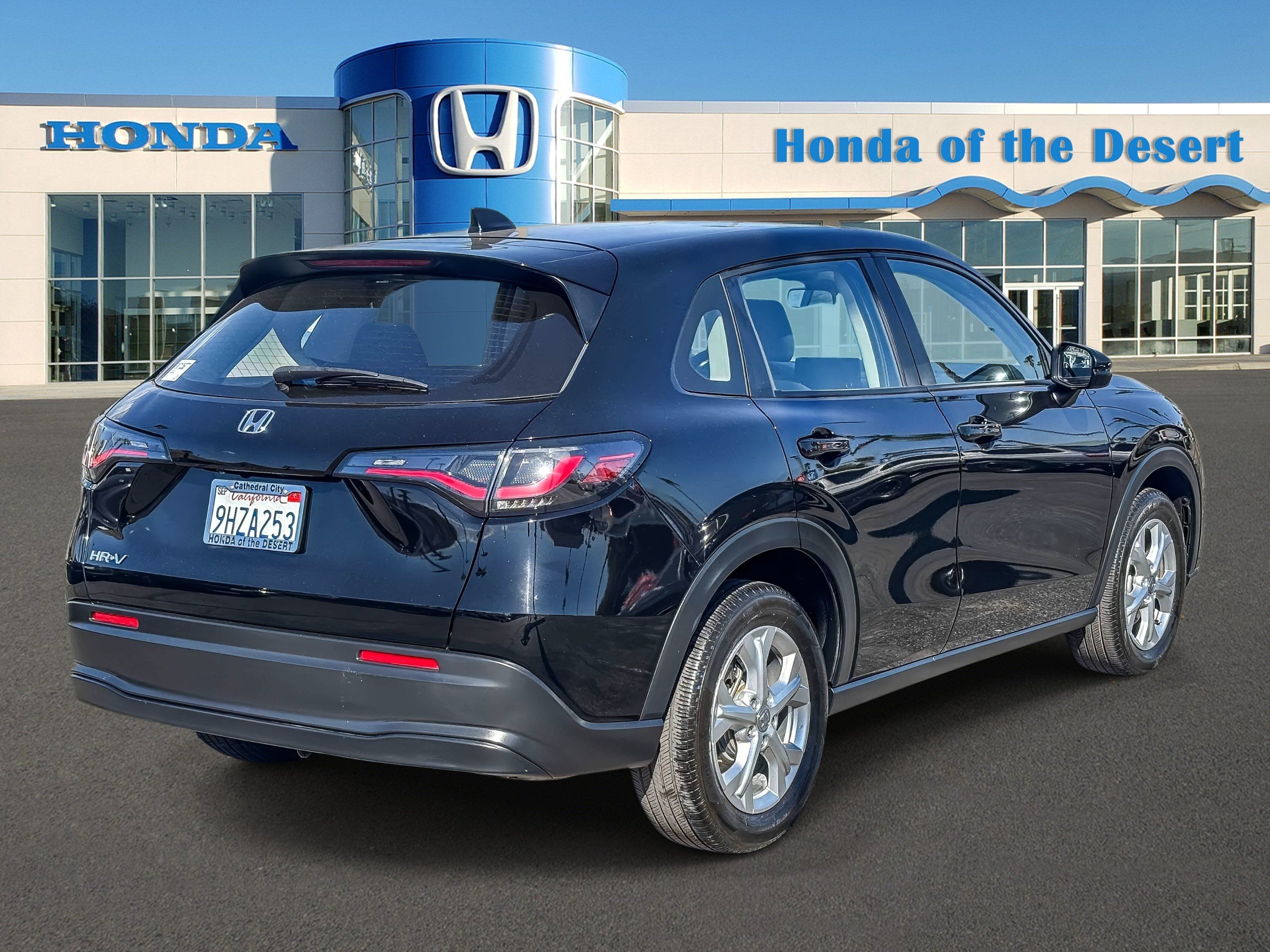 Used 2024 Honda HR-V LX image 7