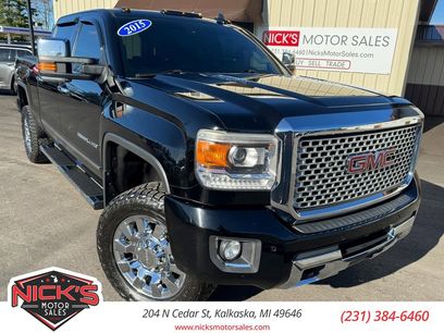 Used 2015 GMC Sierra 2500 Denali w/ Duramax Plus Package