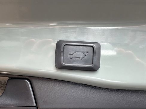 Used 2023 Toyota RAV4 XLE Premium image 20