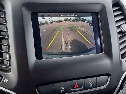 Used 2021 Jeep Cherokee Latitude Lux image 22