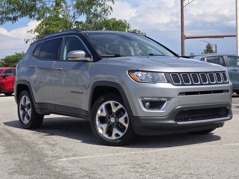 Used 2020 Jeep Compass Limited w/ Safety & Security Group AWD/4WD image 2