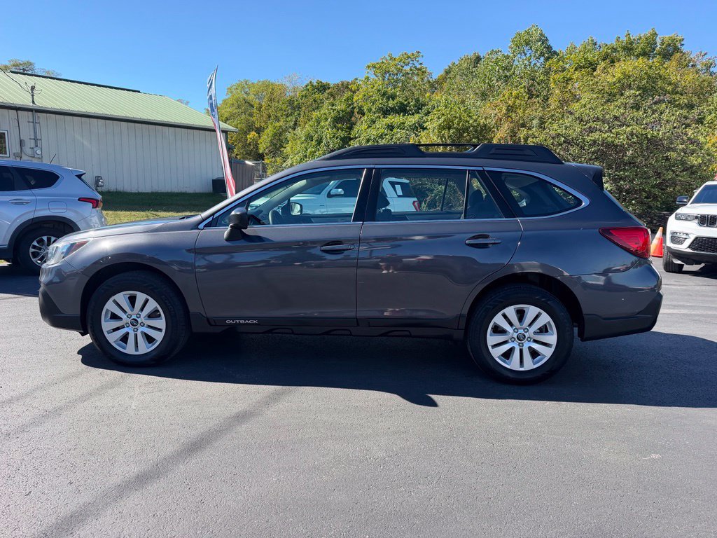Used 2018 Subaru Outback 2.5i AWD/4WD image 8
