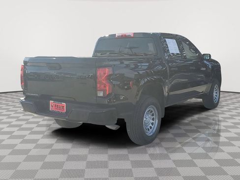 Used 2024 Chevrolet Colorado W/T image 3