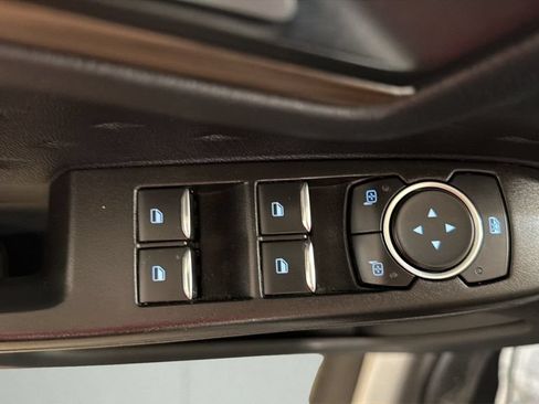 Used 2020 Ford Escape Titanium AWD/4WD image 16
