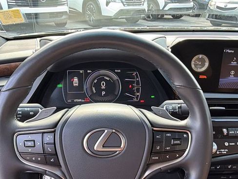 Used 2022 Lexus ES 300h w/ Premium Package image 20