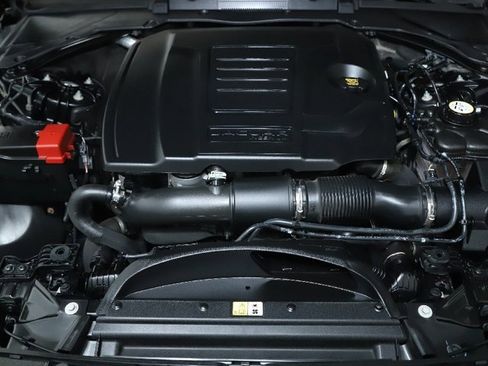 Used 2018 Jaguar XF Premium image 36