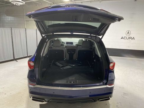 Used 2023 Acura MDX SH-AWD w/ Technology Package image 19