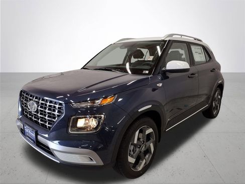 New 2026 Hyundai Venue SEL image 2