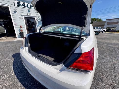 Used 2011 Toyota Avalon Limited FWD image 21