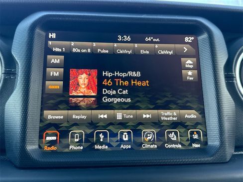 Used 2019 Jeep Wrangler Unlimited Sahara w/ Uconnect 4C Nav & Sound Group image 12